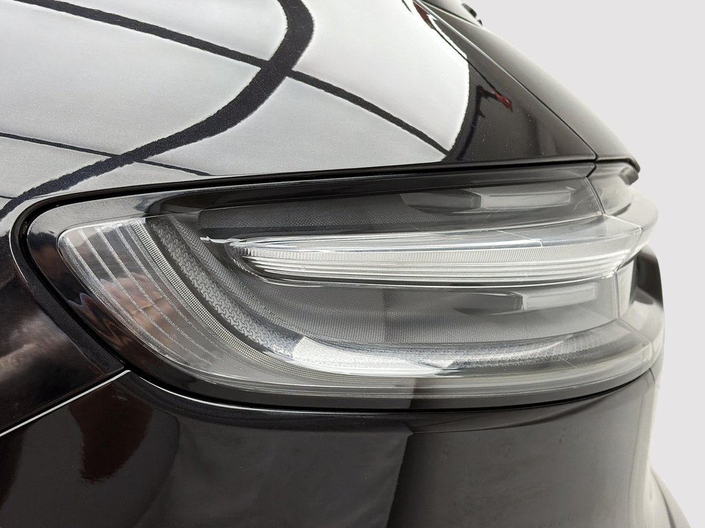 2024 Porsche Macan S AWD in Laval, Quebec - 10 - w1024h768px