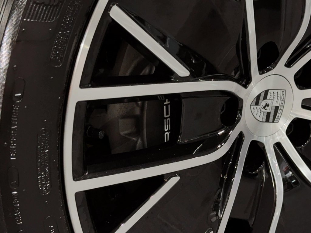 Porsche Macan Electric 4 AWD 2024 à Laval, Québec - 13 - w1024h768px