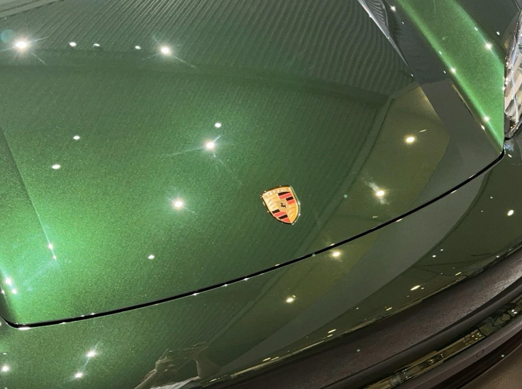 Porsche Macan Electric 4 AWD 2024 à Laval, Québec - 9 - w1024h768px