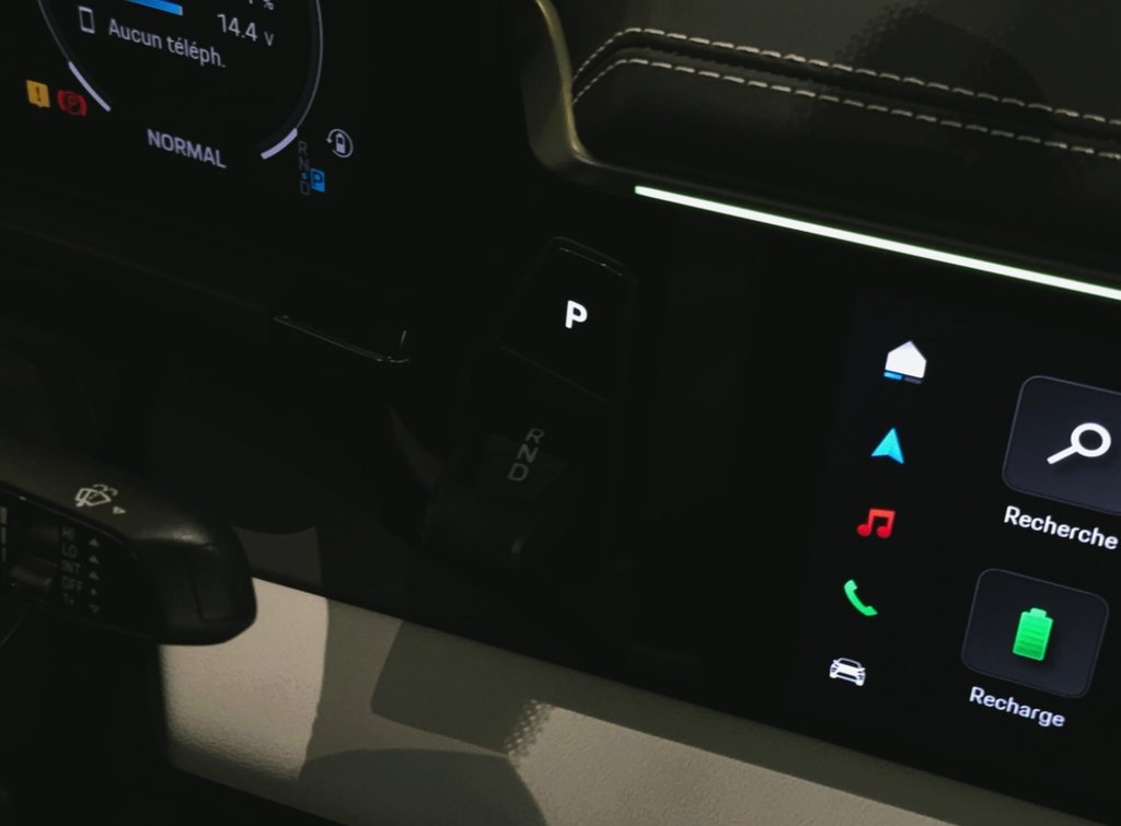 Porsche Macan Electric 4 AWD 2024 à Laval, Québec - 23 - w1024h768px