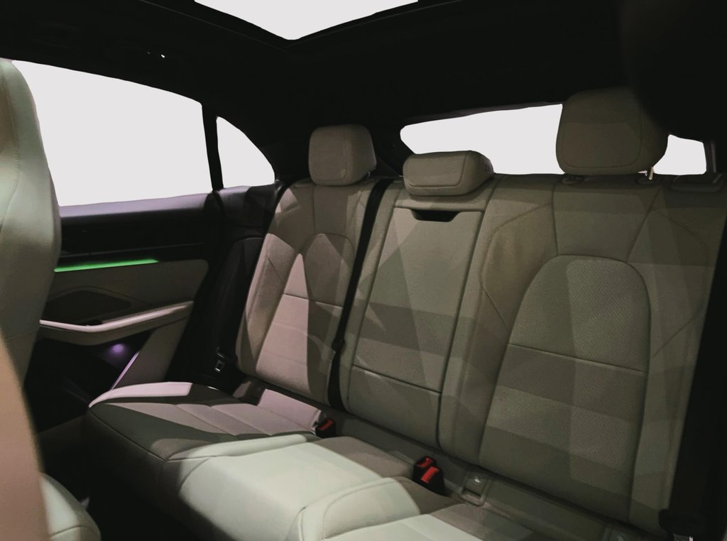 Porsche Macan Electric 4 AWD 2024 à Laval, Québec - 25 - w1024h768px