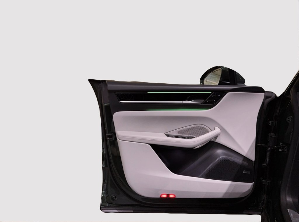 Porsche Macan Electric 4 AWD 2024 à Laval, Québec - 27 - w1024h768px