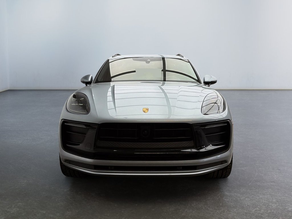 2024 Porsche Macan in Laval, Quebec - 5 - w1024h768px