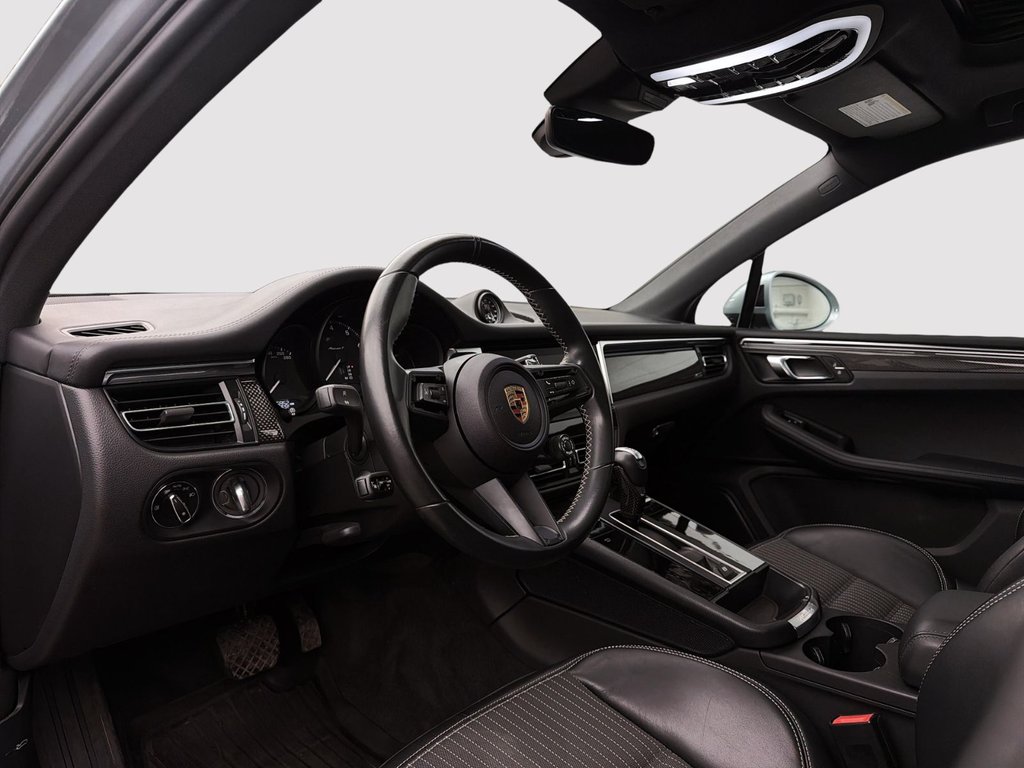 2024 Porsche Macan in Laval, Quebec - 12 - w1024h768px
