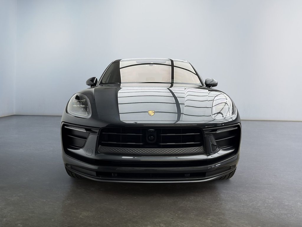 2024 Porsche Macan in Laval, Quebec - 5 - w1024h768px