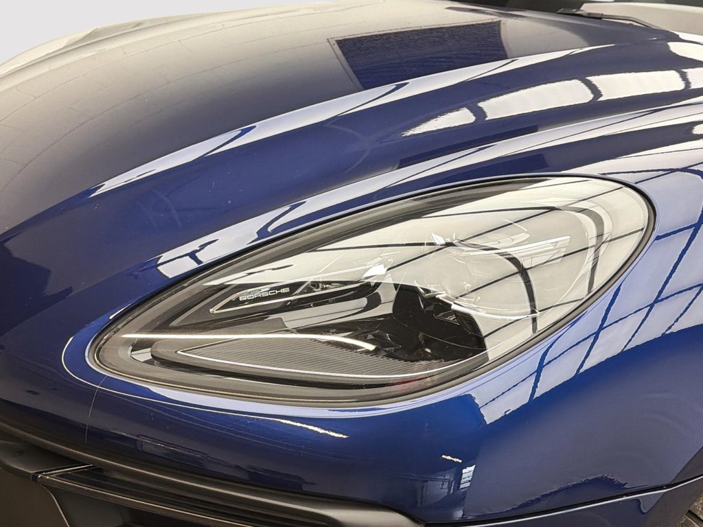 Porsche Macan  2024 à Laval, Québec - 8 - w1024h768px
