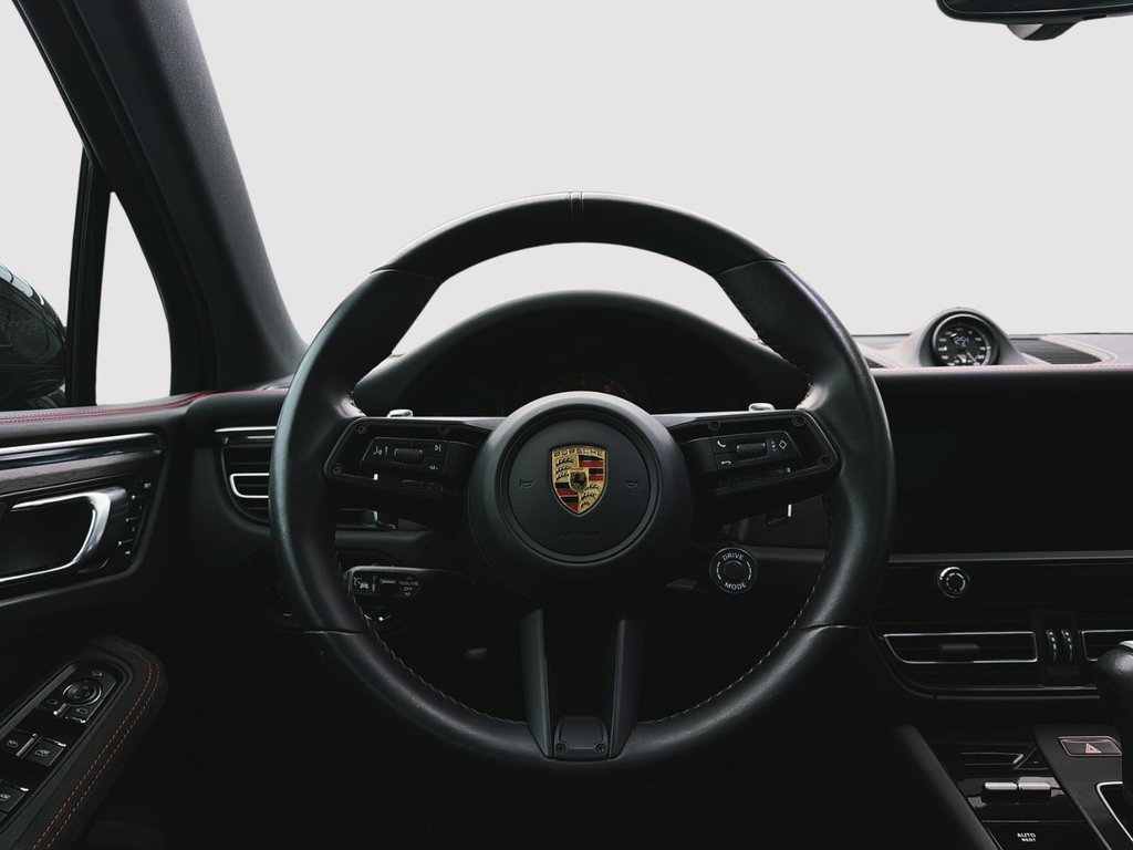 2024 Porsche Macan GTS in Laval, Quebec - 14 - w1024h768px