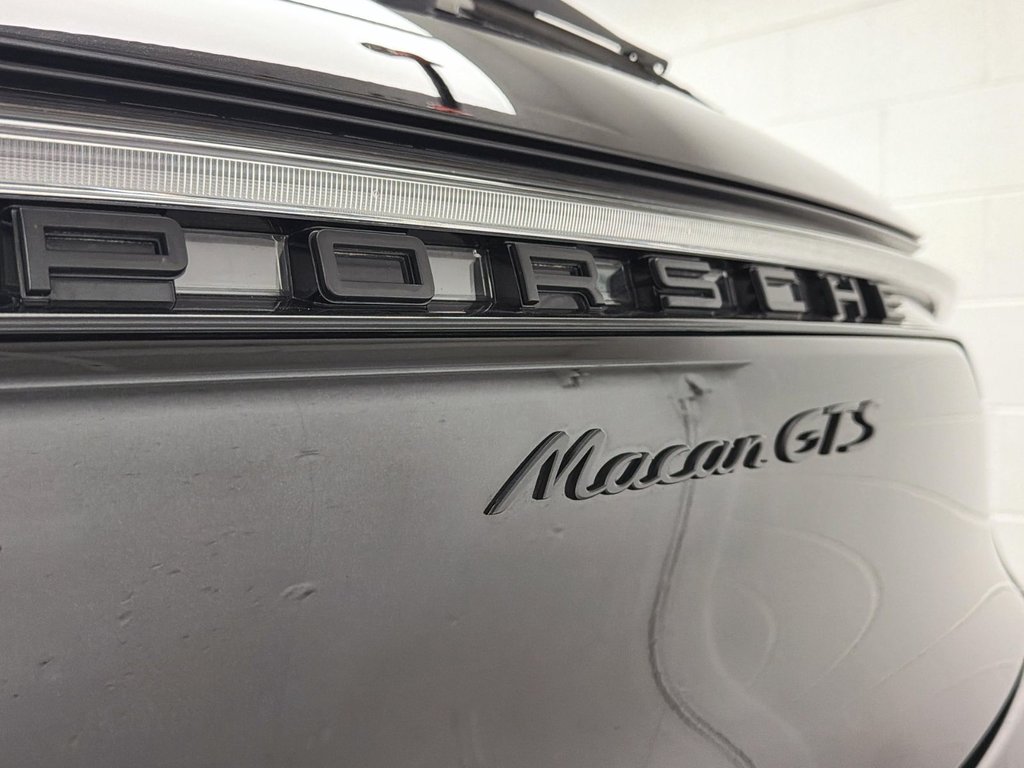 2024 Porsche Macan GTS in Laval, Quebec - 7 - w1024h768px