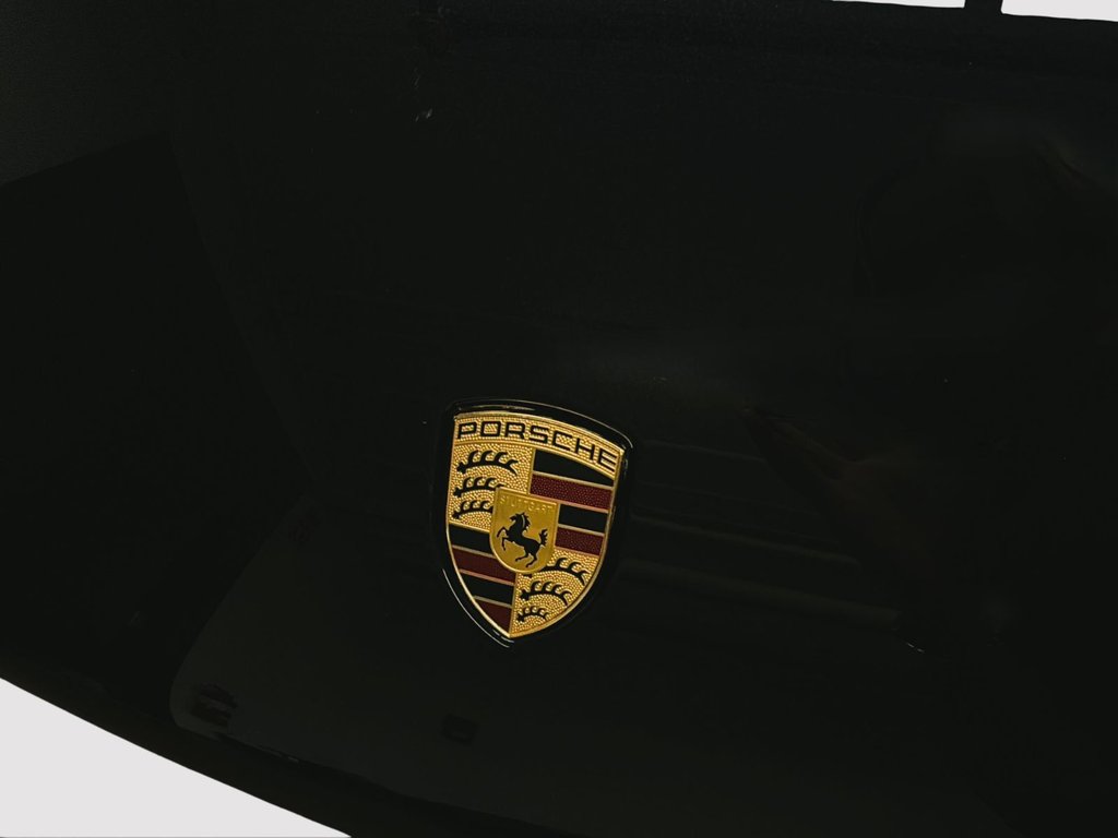 2024 Porsche Macan GTS in Laval, Quebec - 10 - w1024h768px