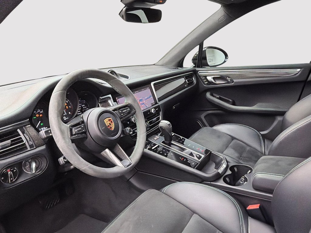 2024 Porsche Macan GTS in Laval, Quebec - 27 - w1024h768px