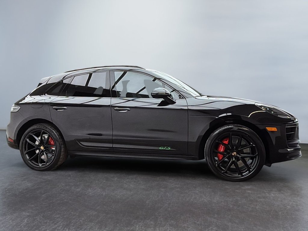 2024 Porsche Macan GTS in Laval, Quebec - 7 - w1024h768px