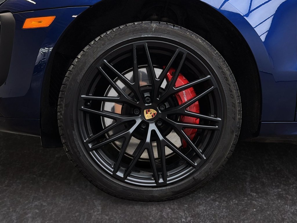Porsche Macan GTS 2024 à Laval, Québec - 10 - w1024h768px