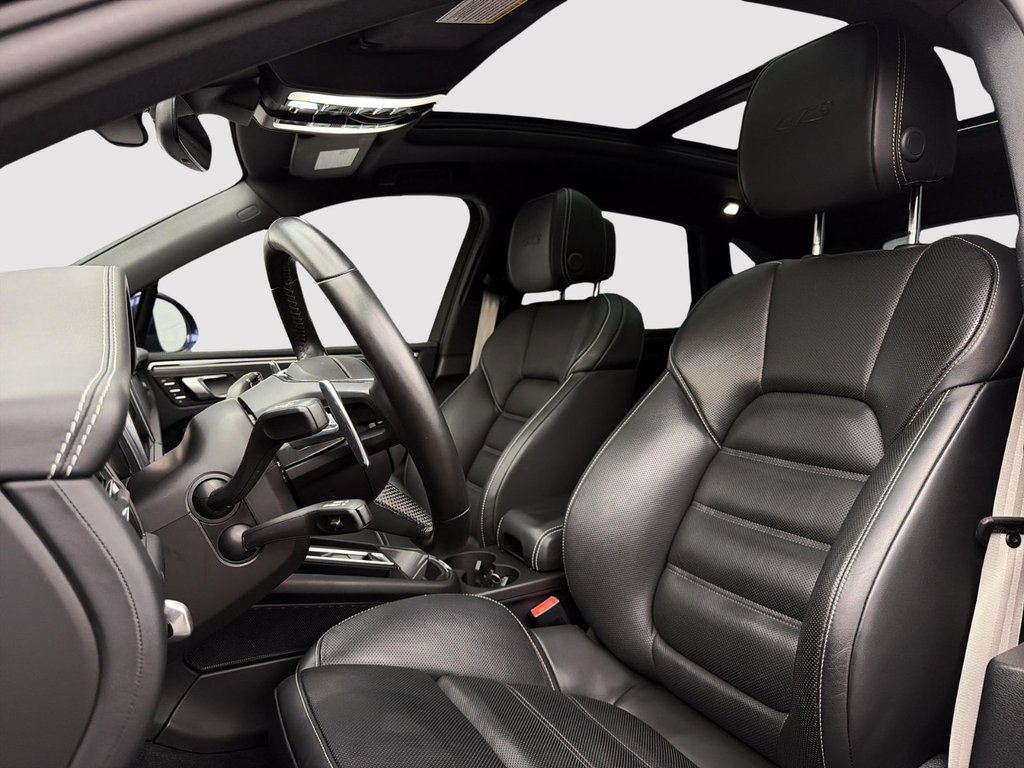Porsche Macan GTS 2024 à Laval, Québec - 13 - w1024h768px