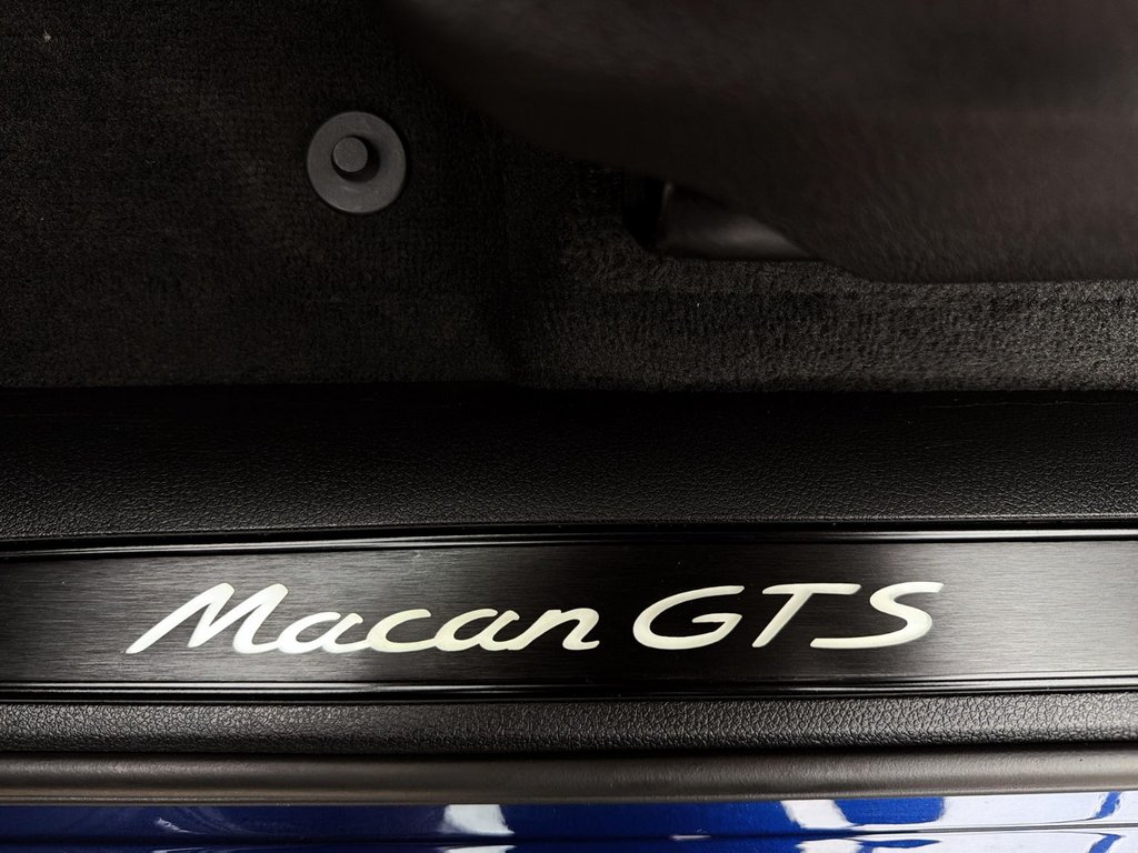 Porsche Macan GTS 2024 à Laval, Québec - 32 - w1024h768px
