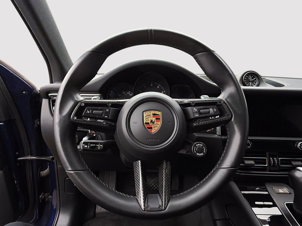 Porsche Macan GTS 2024 à Laval, Québec - 15 - w1024h768px