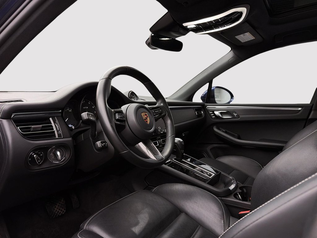 Porsche Macan GTS 2024 à Laval, Québec - 12 - w1024h768px