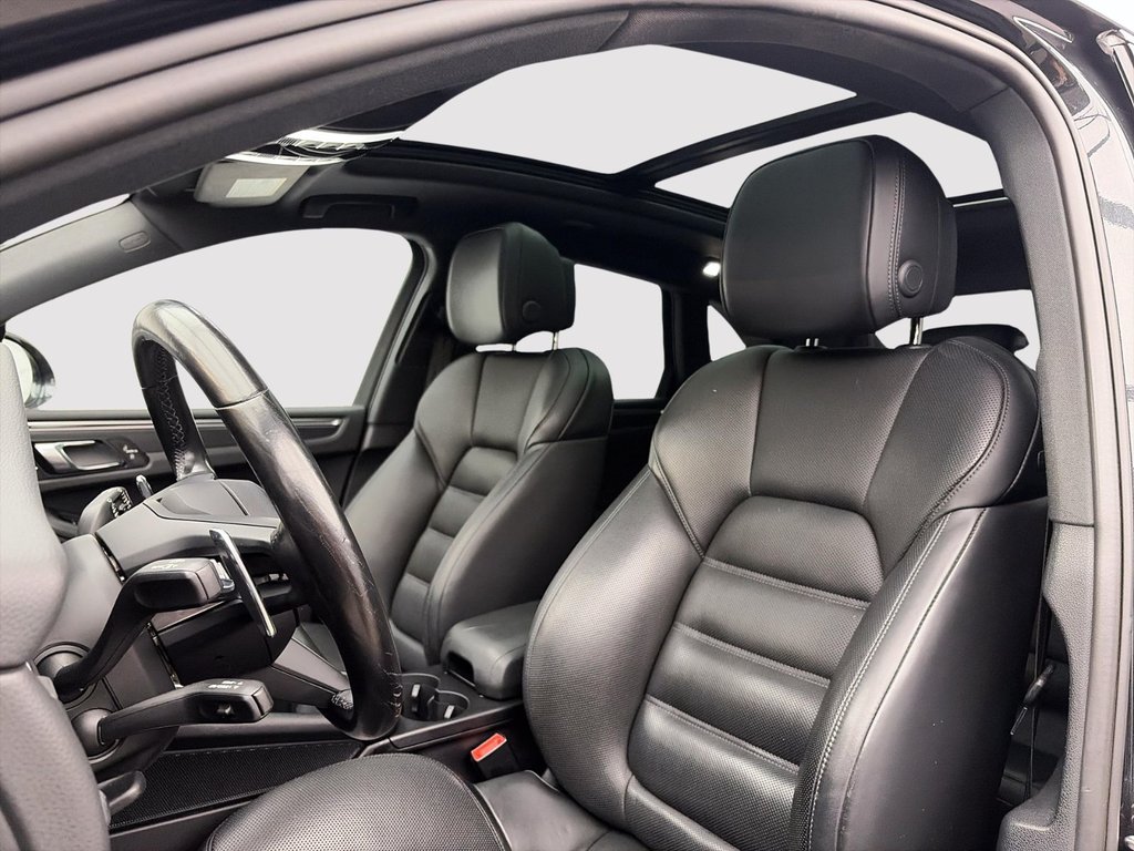 Porsche Macan  2024 à Laval, Québec - 5 - w1024h768px