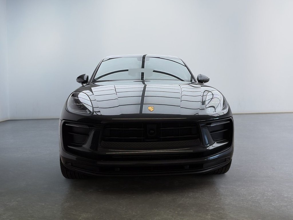 Porsche Macan  2024 à Laval, Québec - 8 - w1024h768px