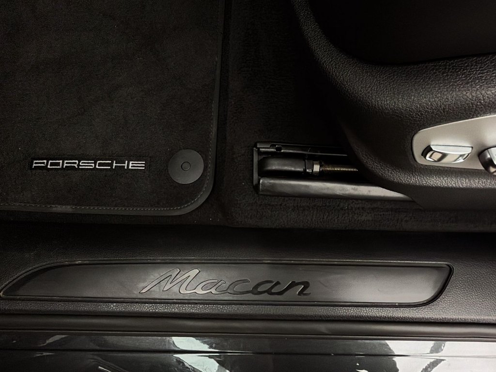 Porsche Macan  2024 à Laval, Québec - 29 - w1024h768px