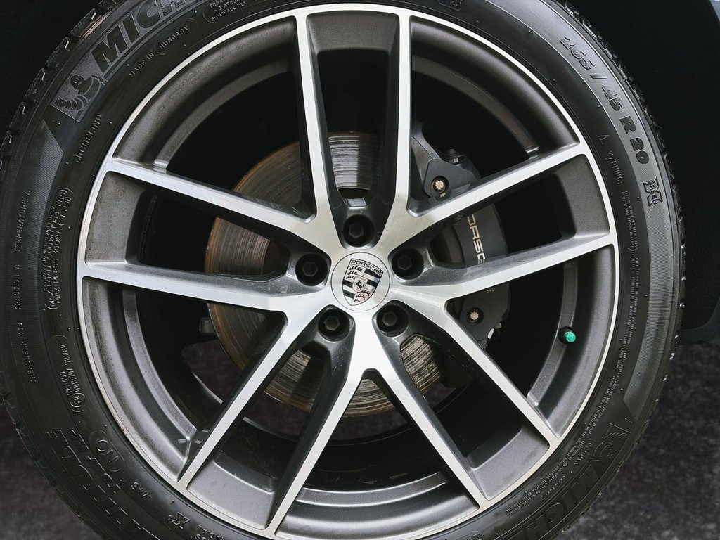 Porsche Macan  2024 à Laval, Québec - 12 - w1024h768px