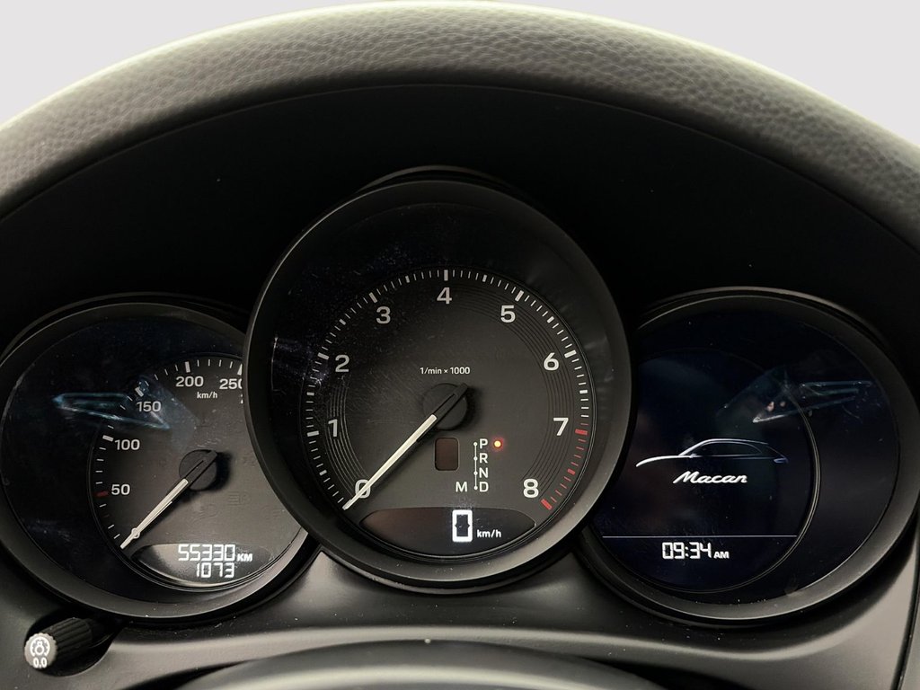 Porsche Macan  2024 à Laval, Québec - 17 - w1024h768px