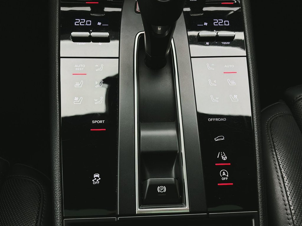 Porsche Macan  2024 à Laval, Québec - 20 - w1024h768px