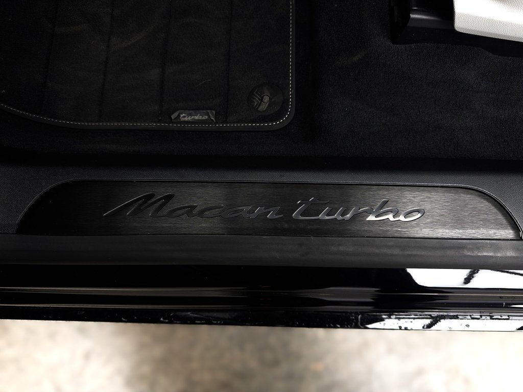 Porsche Macan Electric Turbo Premium Package 2025 à Laval, Québec - 33 - w1024h768px