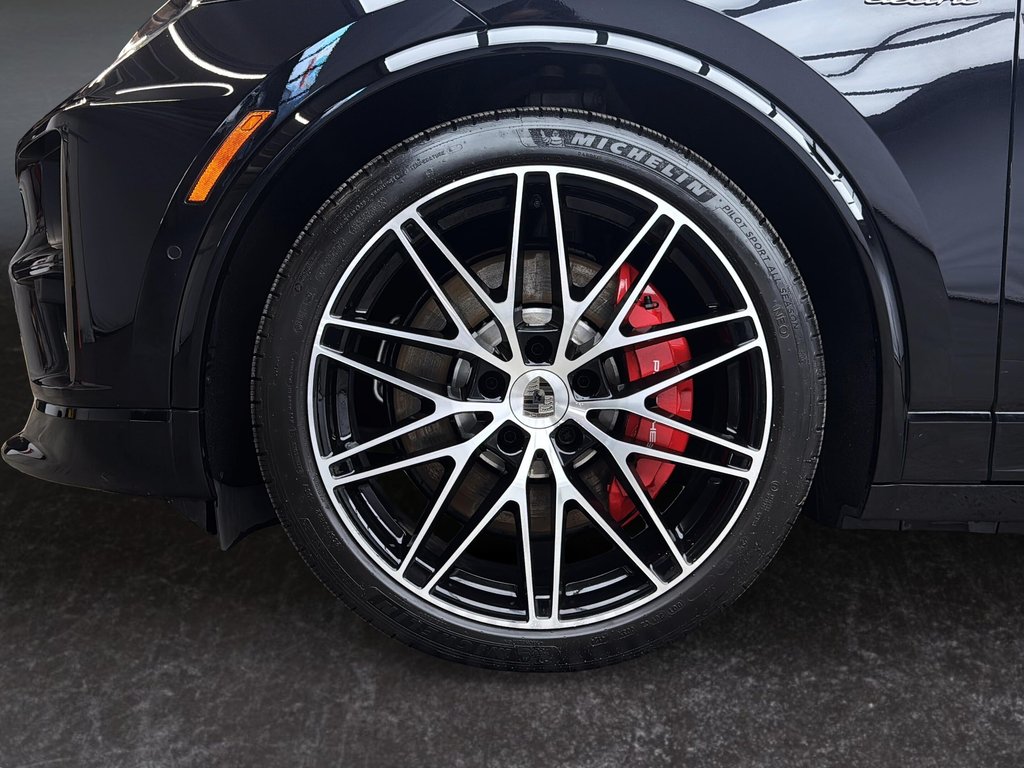 Porsche Macan Electric Turbo Premium Package 2025 à Laval, Québec - 12 - w1024h768px