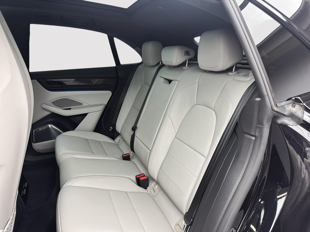 Porsche Macan Electric Turbo Premium Package 2025 à Laval, Québec - 27 - w1024h768px
