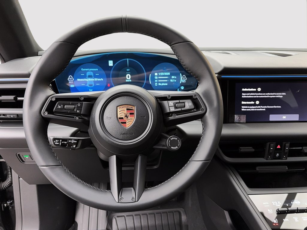 2025 Porsche Macan Electric Premium Package in Laval, Quebec - 17 - w1024h768px