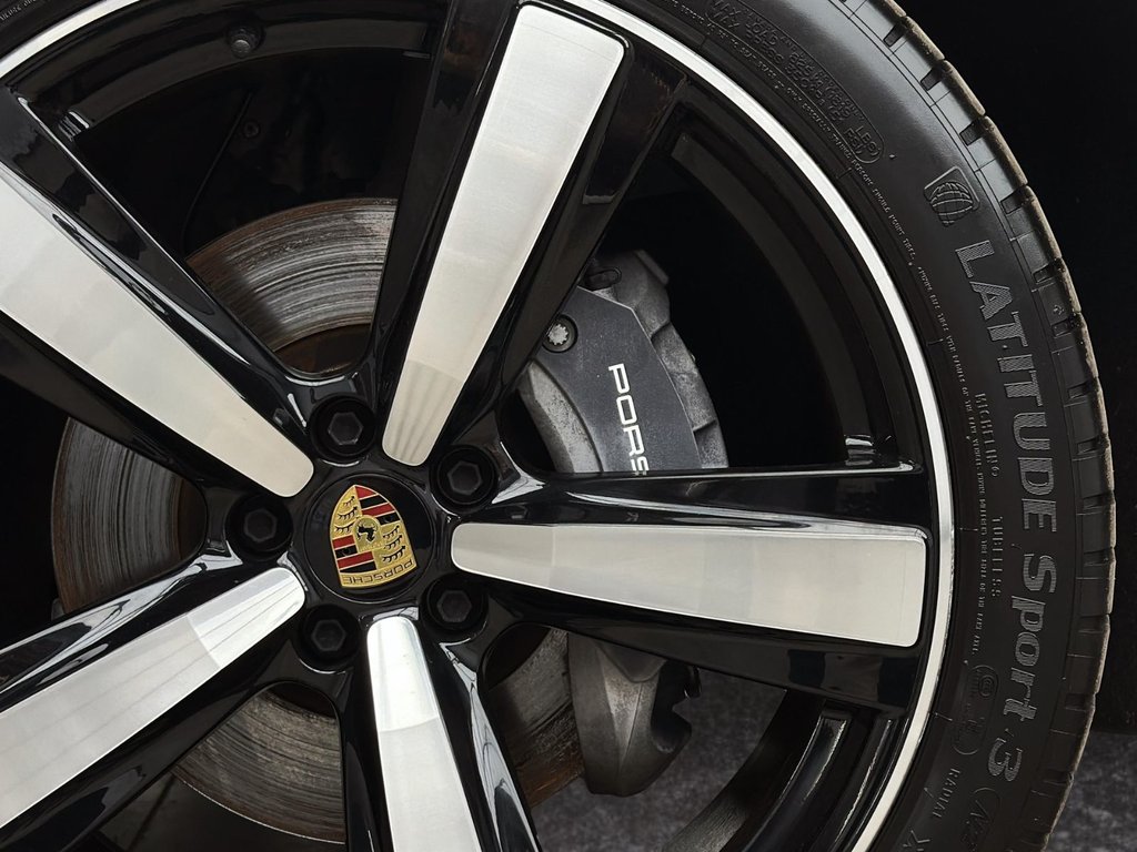 Porsche Macan  2025 à Laval, Québec - 11 - w1024h768px