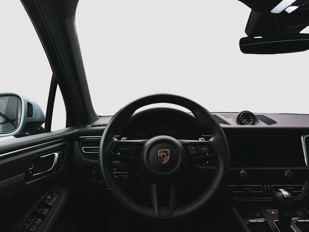Porsche Macan  2025 à Laval, Québec - 14 - w1024h768px