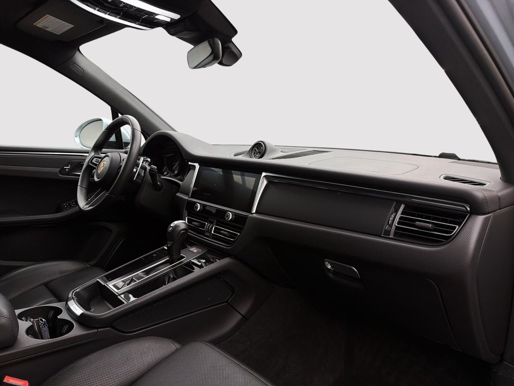 Porsche Macan  2025 à Laval, Québec - 24 - w1024h768px