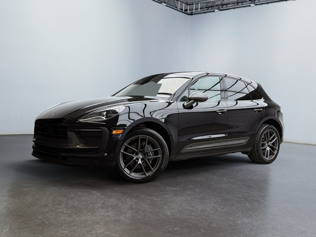 2025 Porsche Macan in Laval, Quebec - 1 - w1024h768px