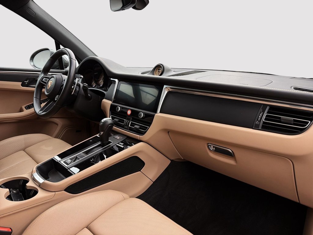 2025 Porsche Macan in Laval, Quebec - 26 - w1024h768px