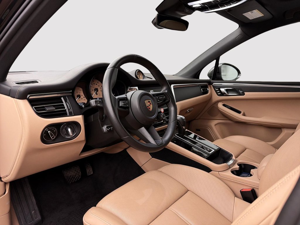 2025 Porsche Macan in Laval, Quebec - 13 - w1024h768px