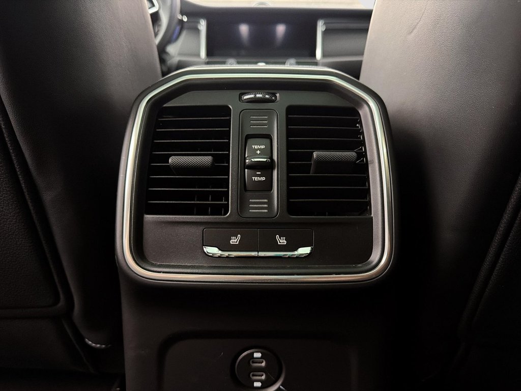 Porsche Macan  2025 à Laval, Québec - 28 - w1024h768px