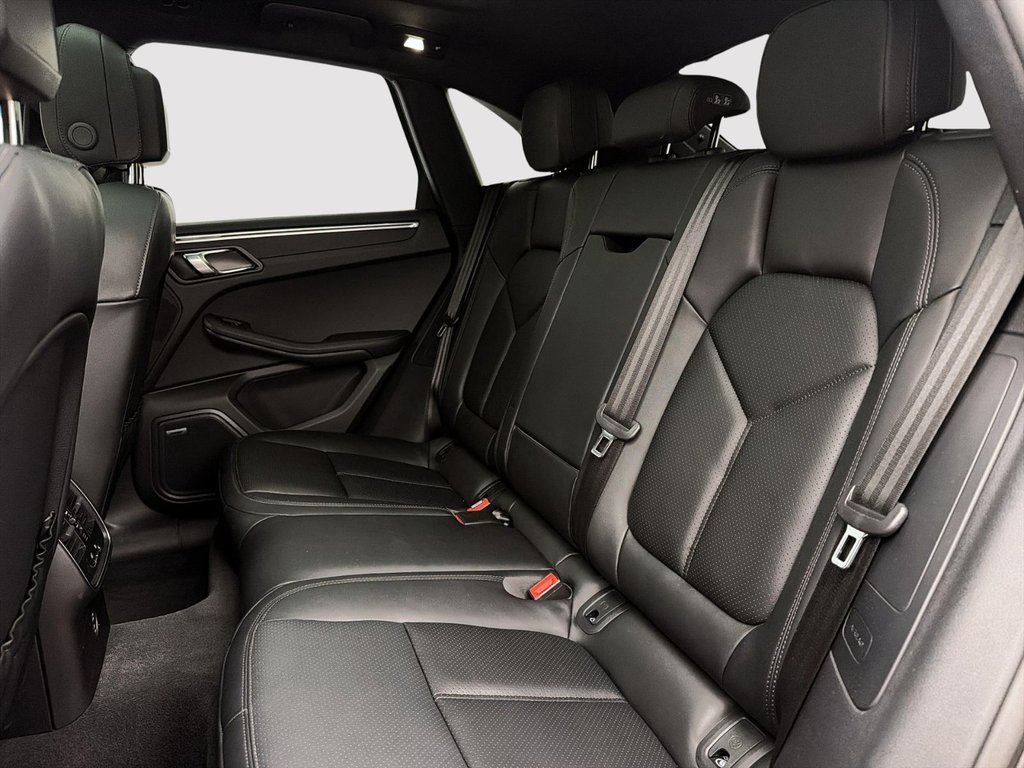 Porsche Macan  2025 à Laval, Québec - 27 - w1024h768px