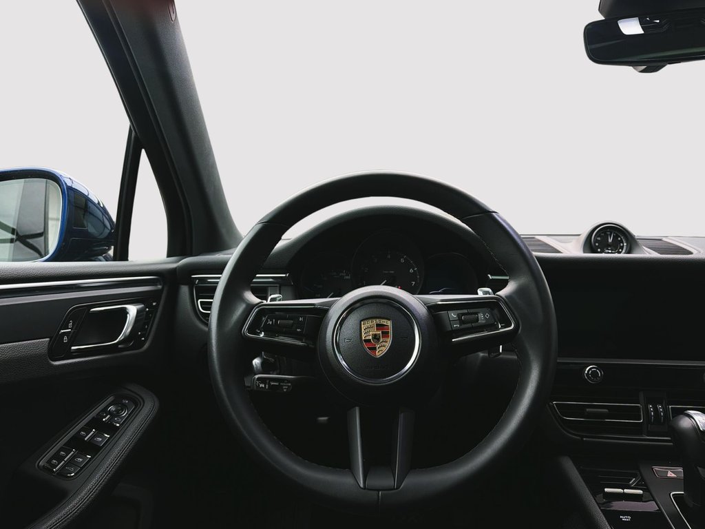 Porsche Macan  2025 à Laval, Québec - 14 - w1024h768px