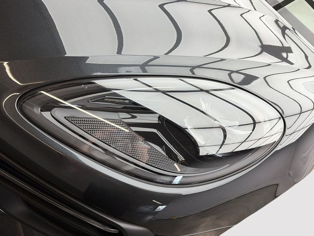 Porsche Macan  2025 à Laval, Québec - 13 - w1024h768px