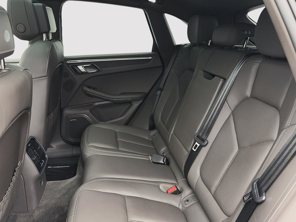 Porsche Macan  2025 à Laval, Québec - 23 - w1024h768px