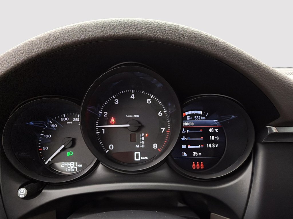 Porsche Macan  2025 à Laval, Québec - 17 - w1024h768px