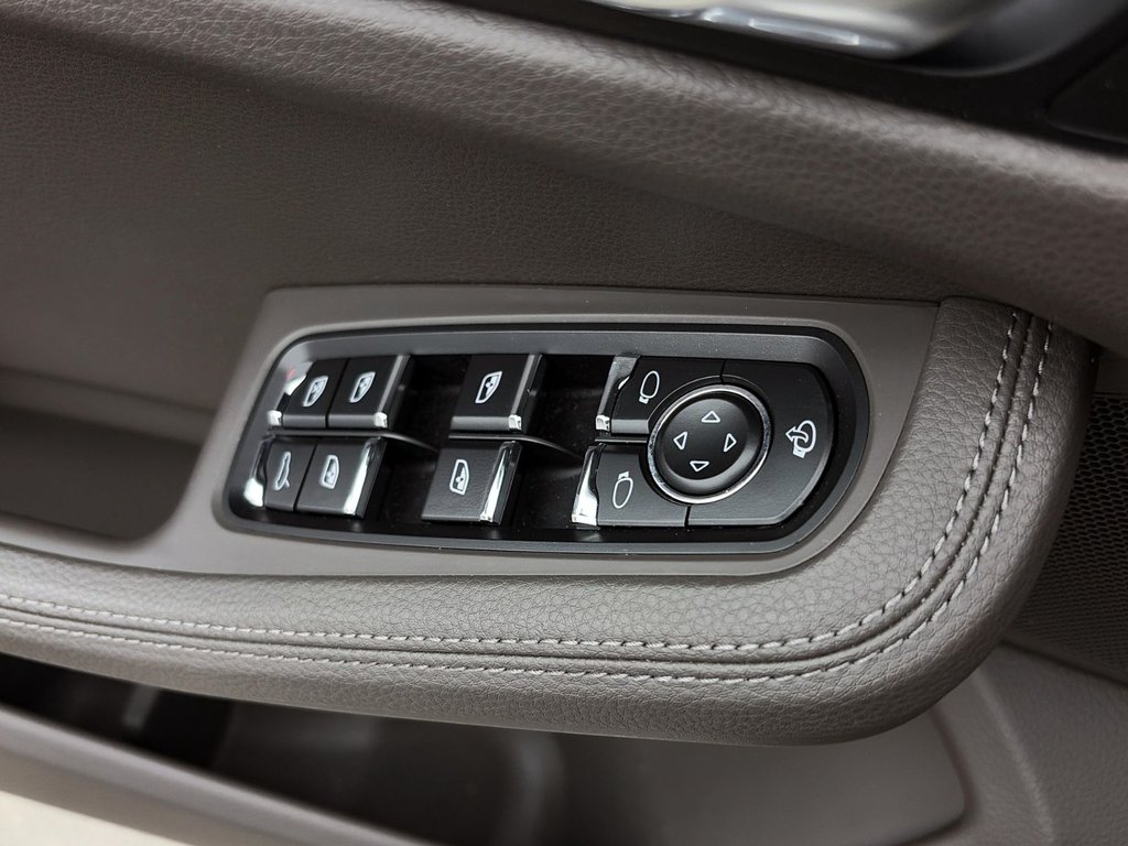 Porsche Macan  2025 à Laval, Québec - 29 - w1024h768px