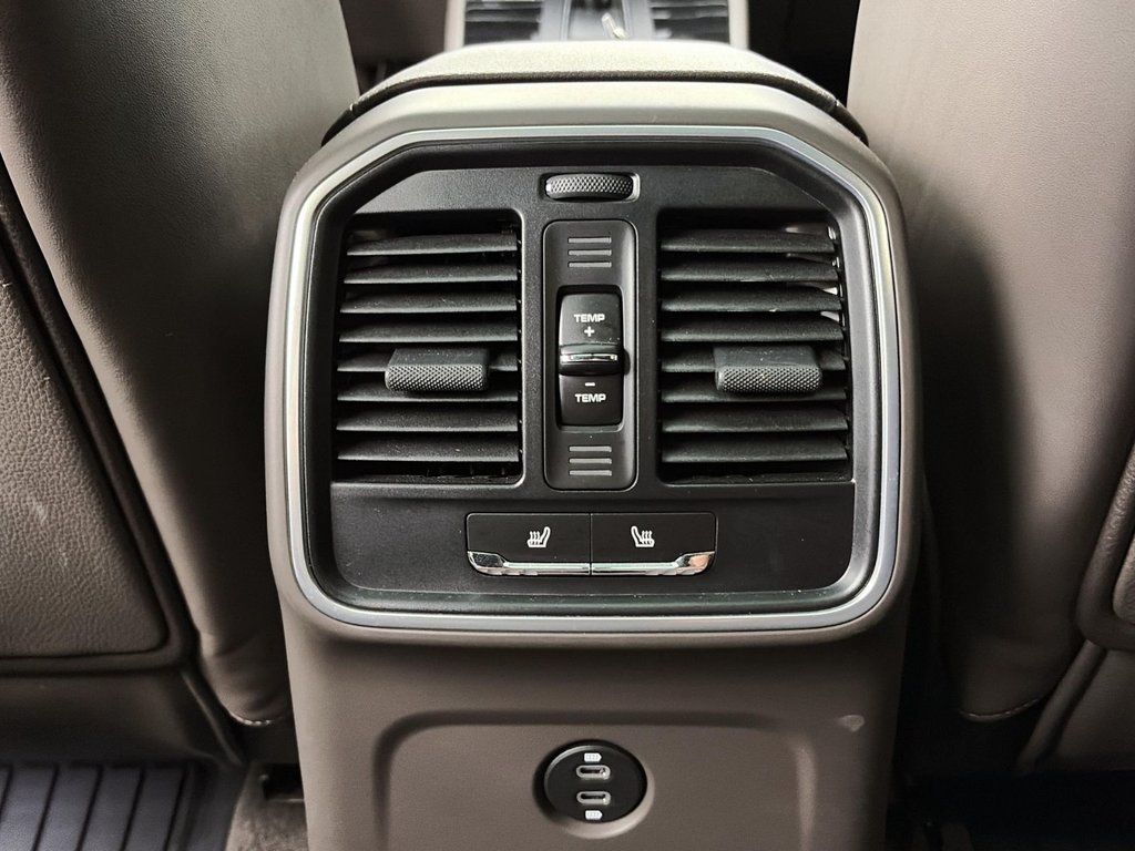 Porsche Macan  2025 à Laval, Québec - 24 - w1024h768px