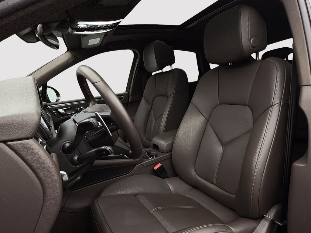 Porsche Macan  2025 à Laval, Québec - 5 - w1024h768px