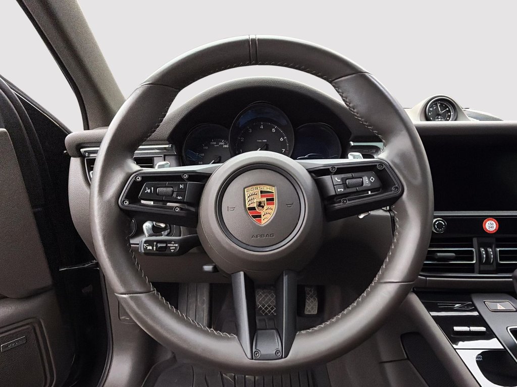 Porsche Macan  2025 à Laval, Québec - 15 - w1024h768px
