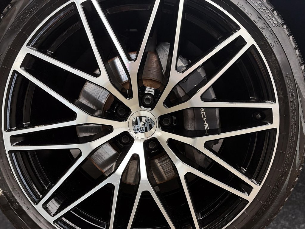 Porsche Macan  2025 à Laval, Québec - 12 - w1024h768px