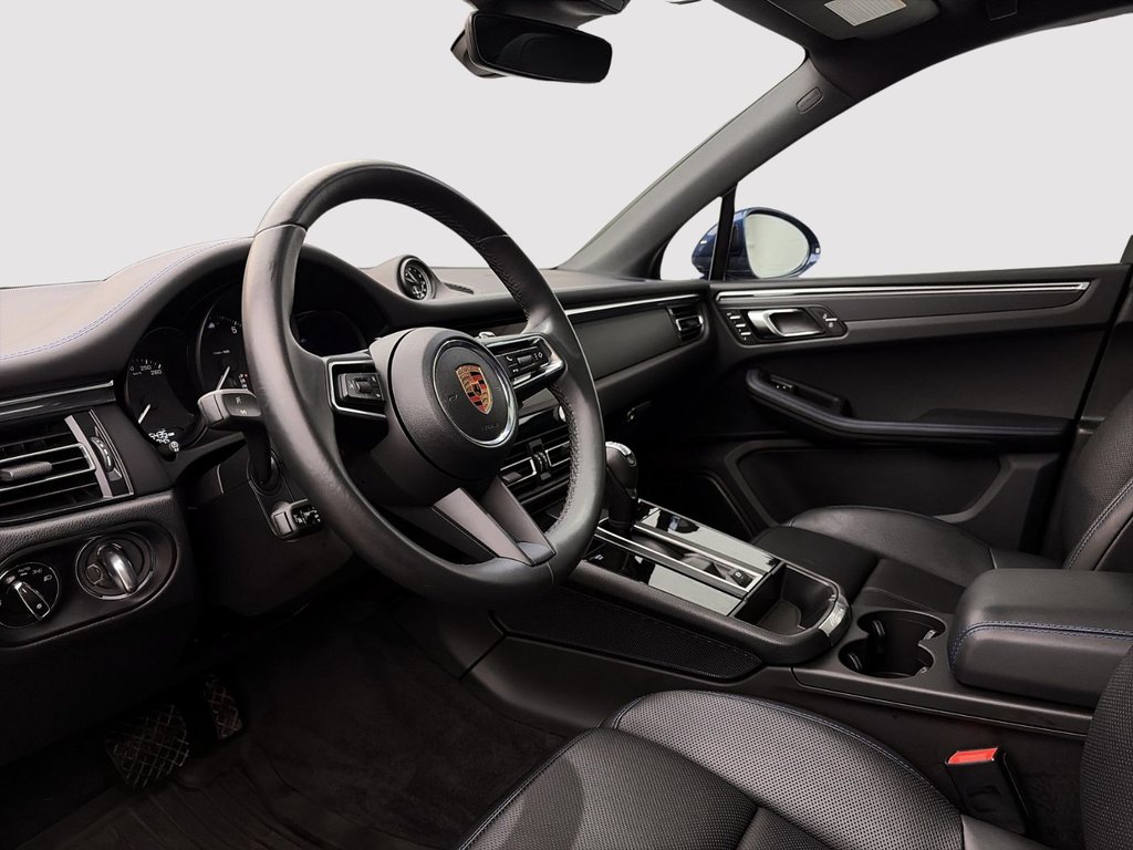 Porsche Macan  2025 à Laval, Québec - 25 - w1024h768px