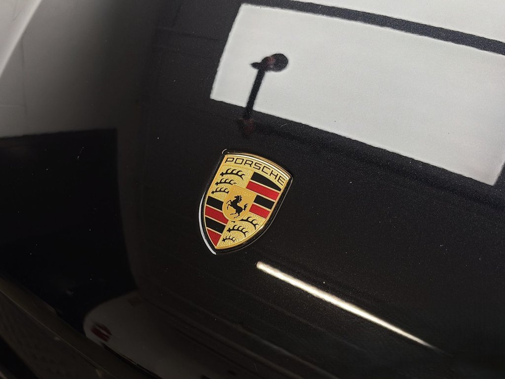 2025 Porsche Macan S in Laval, Quebec - 10 - w1024h768px