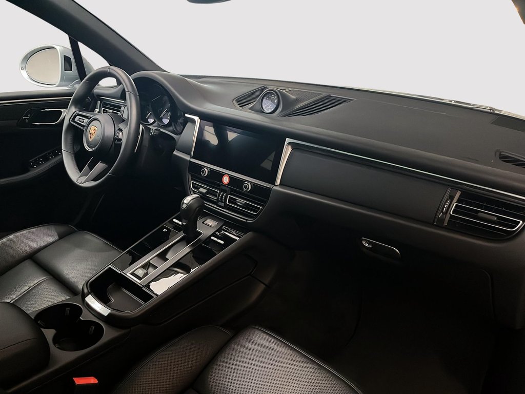Porsche Macan  2025 à Laval, Québec - 23 - w1024h768px